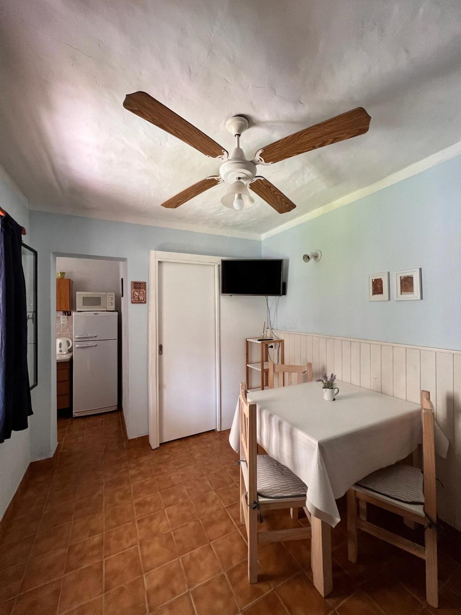 Hosteria Isabel Departamentos Y Habitaciones Con Bano Privado Las Grutas Zimmer foto